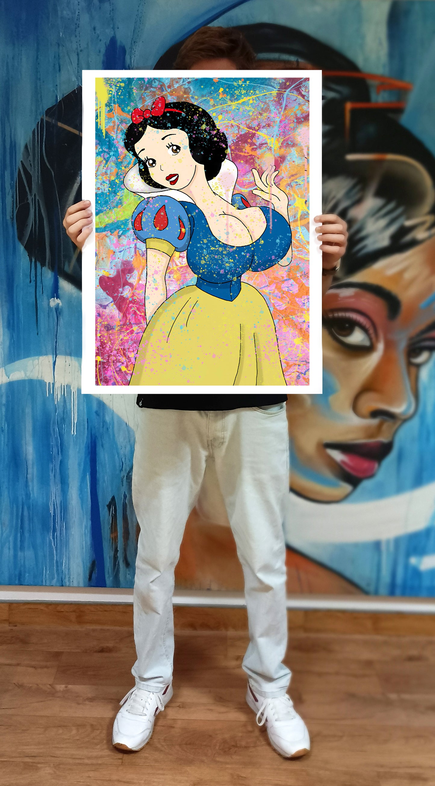 BUSTY SNOW WHITE - GSUS