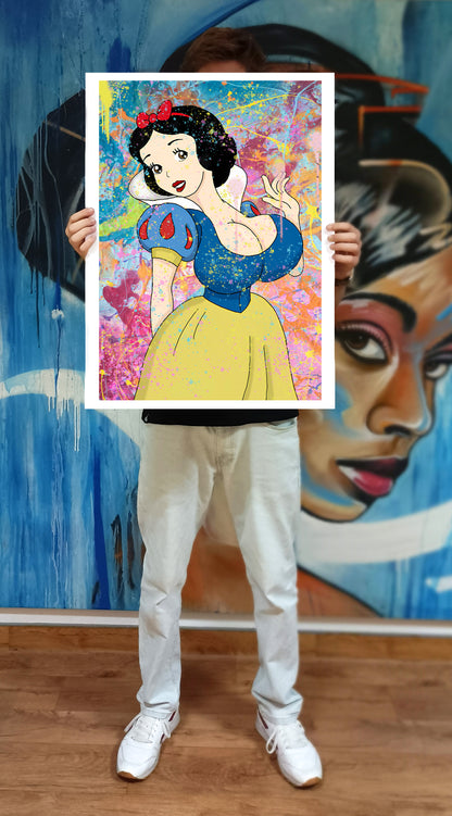 BUSTY SNOW WHITE - GSUS
